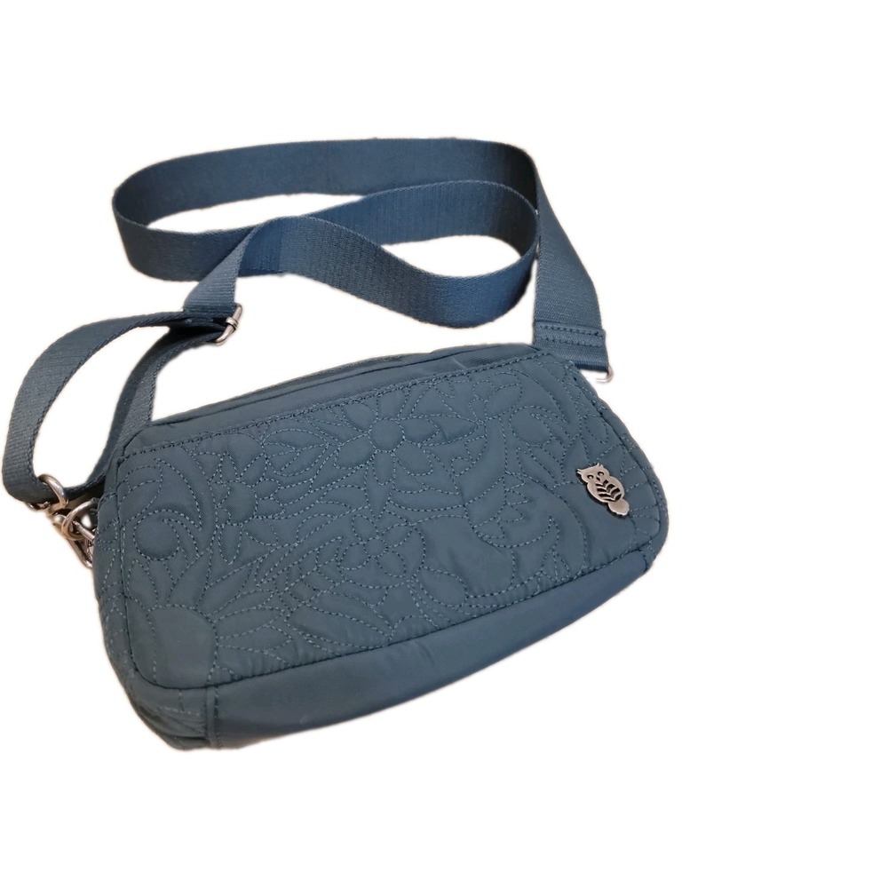 Sakroots Green Quilted Wallet Cellphone Crossbody Makeup Bag Owl Charm